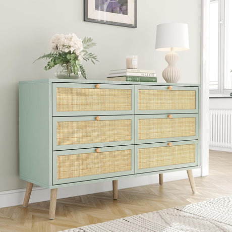 DRESSER