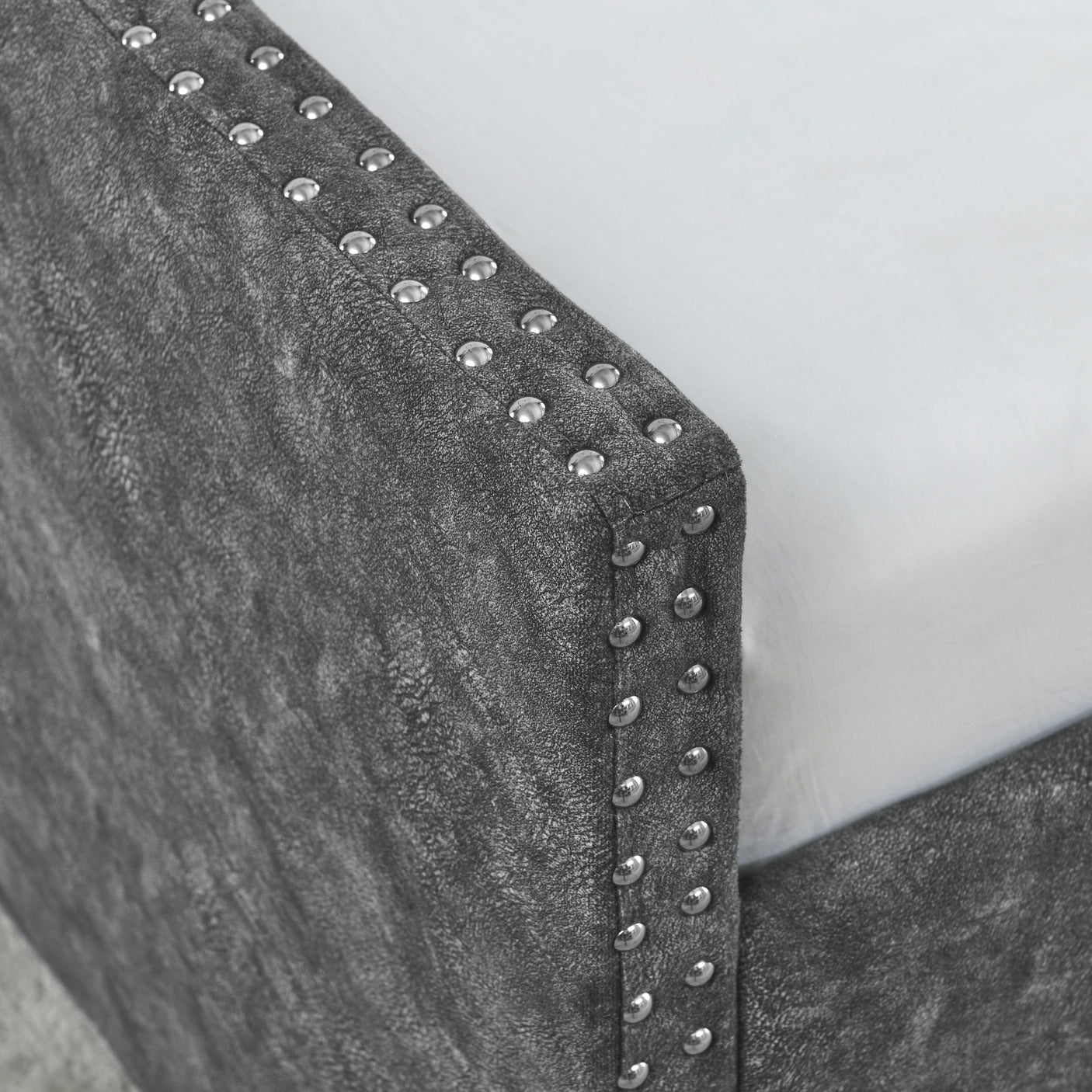 Modern Linen Upholstered Daybed with Double Drawers