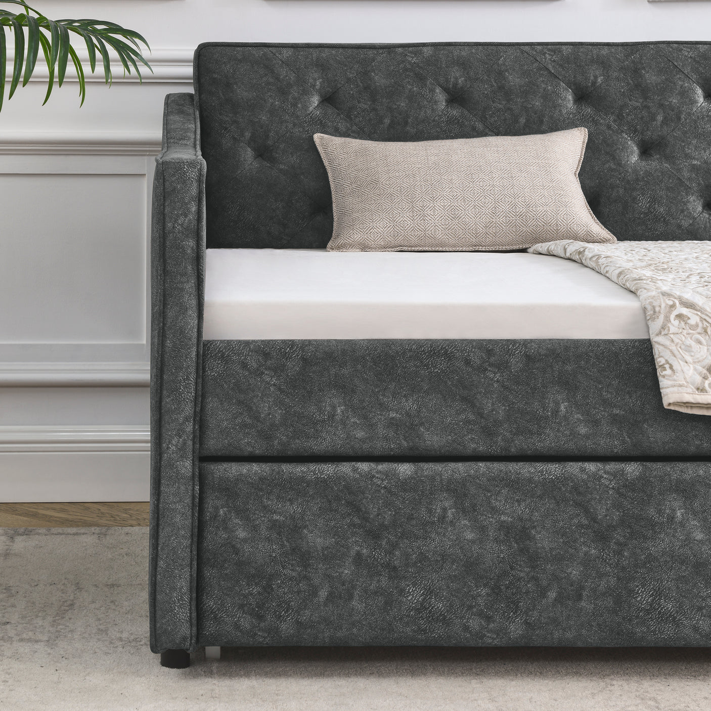 Daybed with Trundle