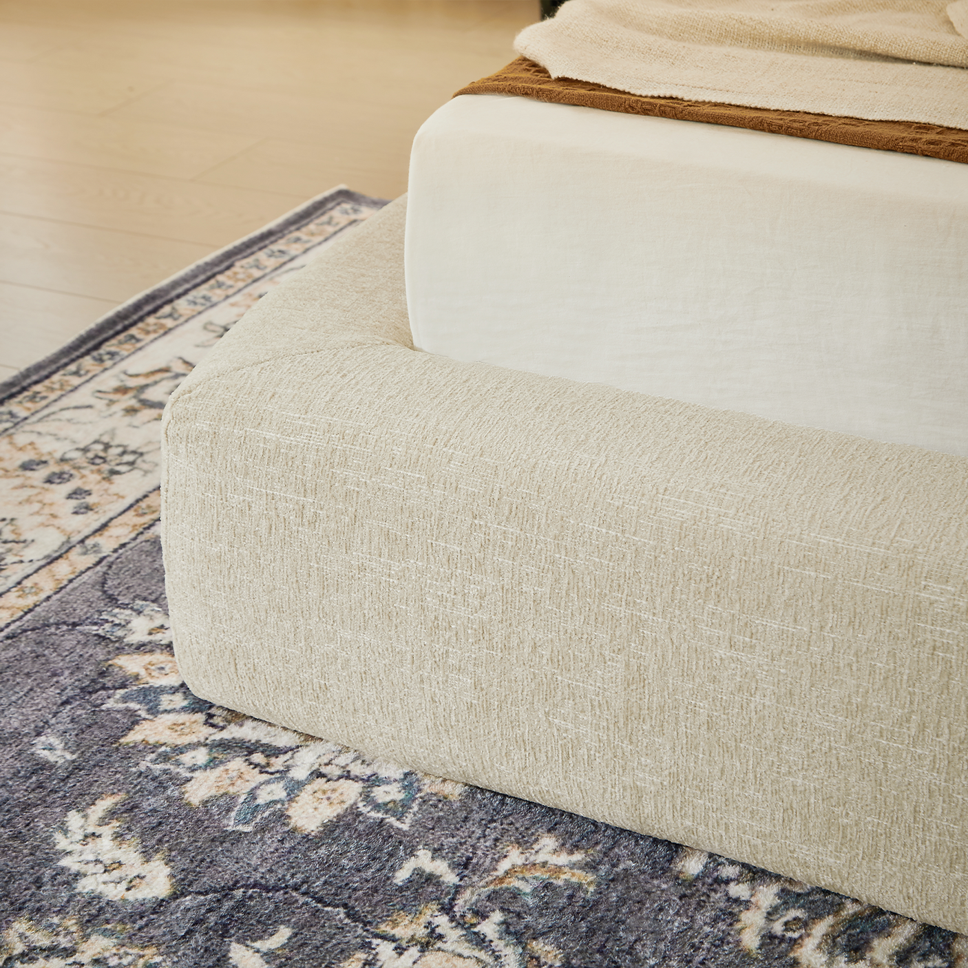 YECHEN Cloud Platform Bed – 15-Min Tool-Free Assembly, CULP® Performance Fabric & Stain-Resistant Cloud Frame