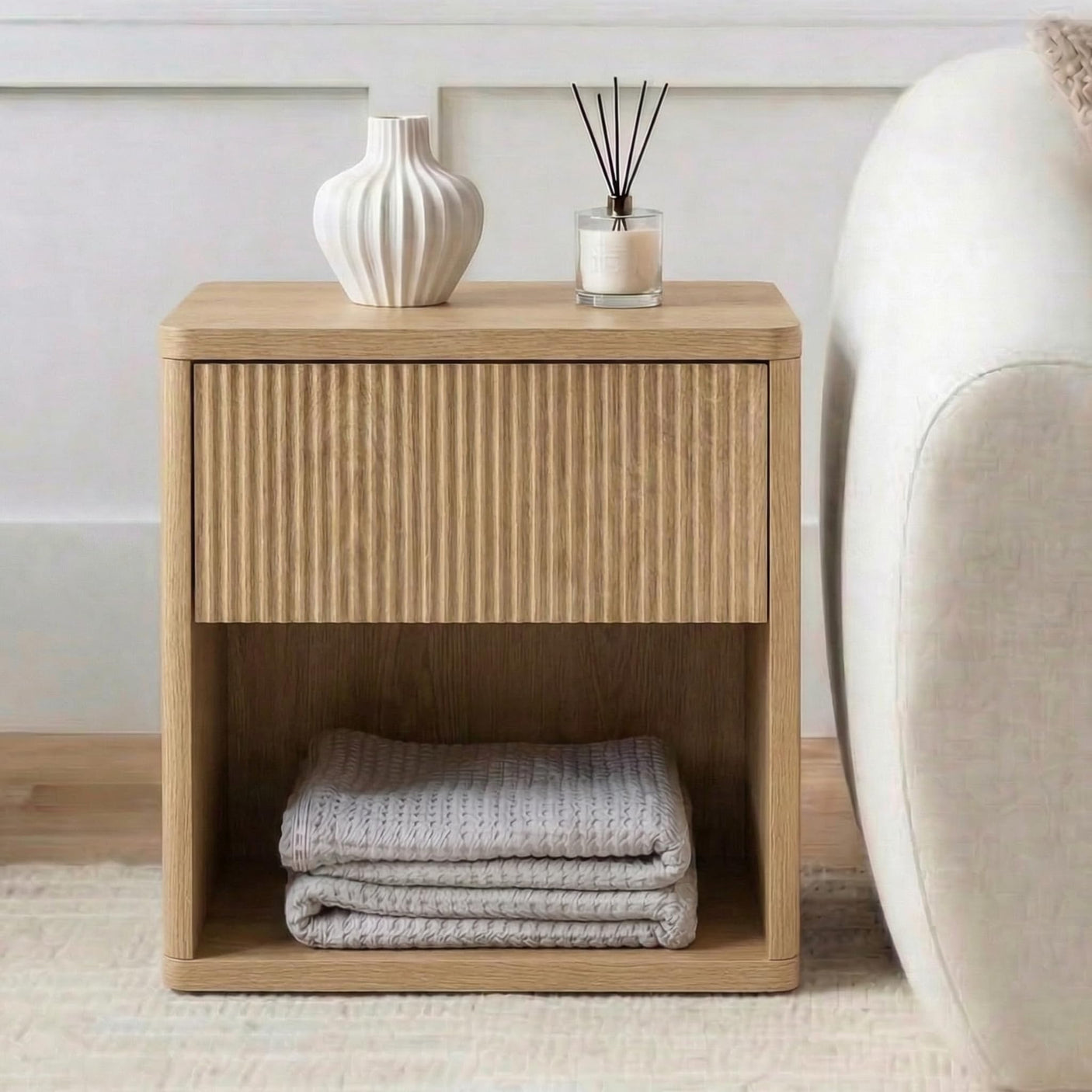 Yechen Fluted Nightstand | 22.8" Wide Mid-Century Bedside Table with Hidden Drawer & Open Shelf